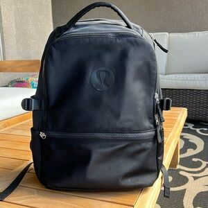Lululemon crew backpack 22L